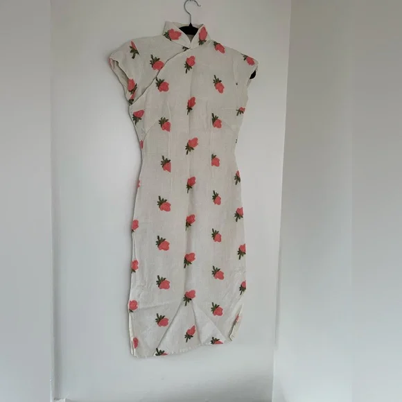 SOLD Rare Vintage 1950’s Floral Embroidered Raw Linen Lined Silk Cheongsam Dress - Picture 8 of 15